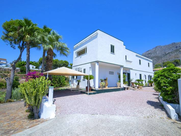 Location de vacances pour 10 personnes, avec Terrasse ainsi que Jardin et Piscine dans Altea La Vieja - 3