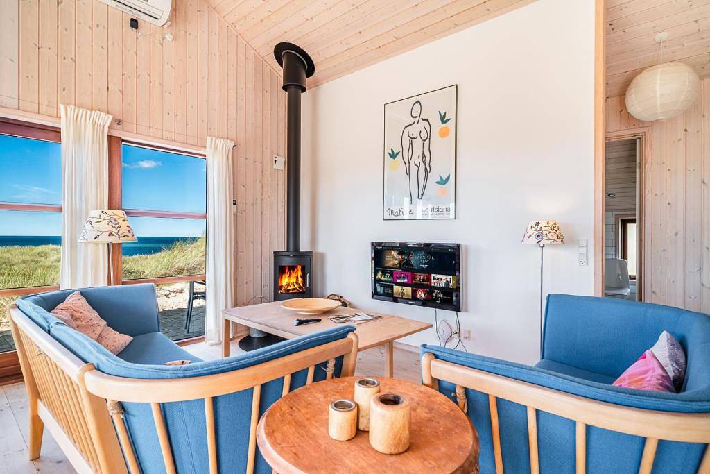 Ferienhaus mit fantastischer Panoramaaussicht nur 50 m vom Meer gelegen in Henne, Varde