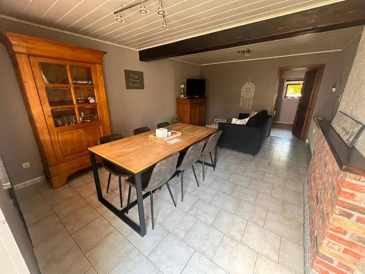 Location de vacances pour 4 personnes, avec Terrasse et Jardin dans Nivezé
