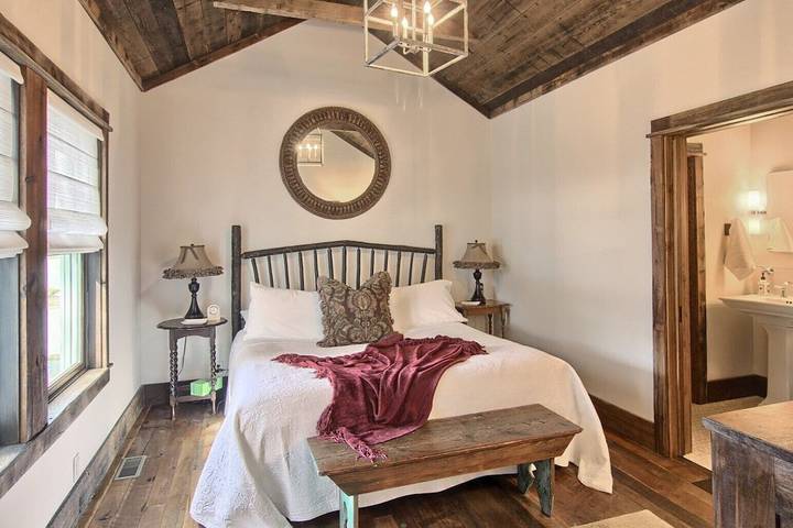 Vacation rental for 6 people, with yard and terrace in Lake Leelanau