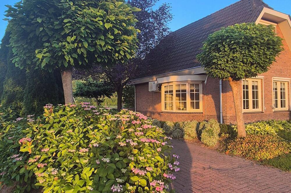 Exklusives Ferienhaus mit Garten auf der Veluwe – zentral & ruhig in Barneveld, Veluwe