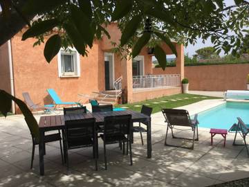 Location de vacances pour 6 personnes, avec jardin à L'Isle-sur-la-Sorgue