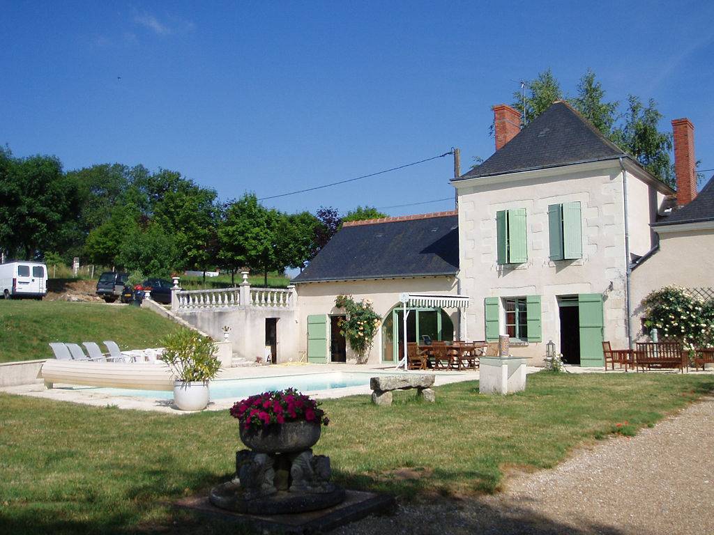 Le Manoir des Prés - Chambre Camélia in Vallières-les-Grandes, Région de Blois