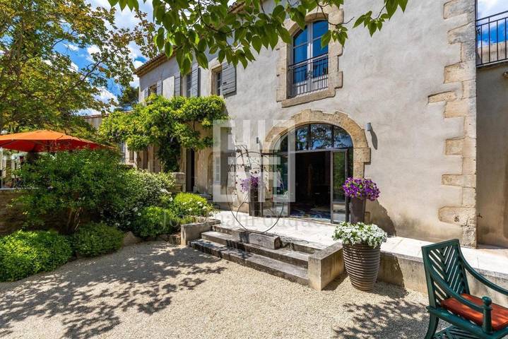 Maison d’hôte pour 16 personnes, avec jardin ainsi que piscine et vue à Saint-Rémy-de-Provence - 4