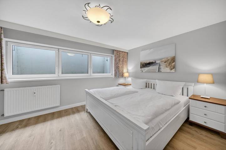 Ganze Wohnung, Ferienwohnung unter Reet mit atemberaubenden Blick auf das Wattenmeer in Rantum, Sylt (Gemeinde)