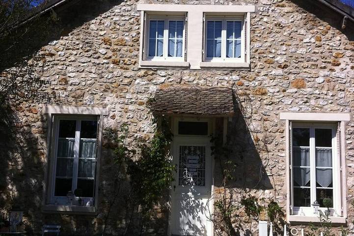 Maison de vacances pour 6 personnes, avec Jacuzzi ainsi que Terrasse et Jardin à Barbizon