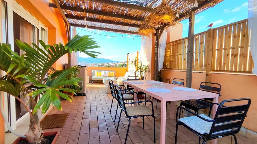 Apartamento de vacaciones para 5 personas, con vistas y balcón - 1