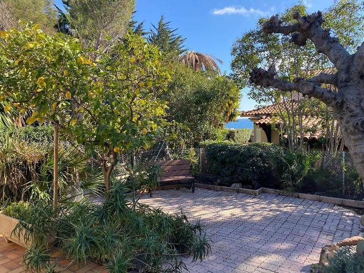 Villa pour 5 personnes, avec jardin et vue dans Boulouris - 2