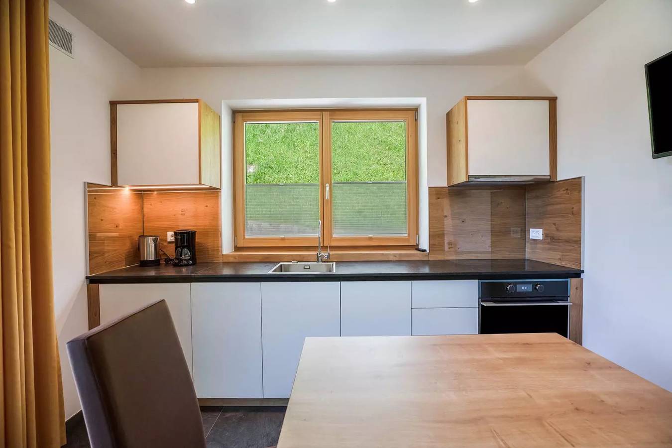 Ganze Wohnung, Ferienwohnung "Bachwiesl Hof Apt Pichl" mit Bergblick, Balkon und Wlan in Proveis, Ortleralpen