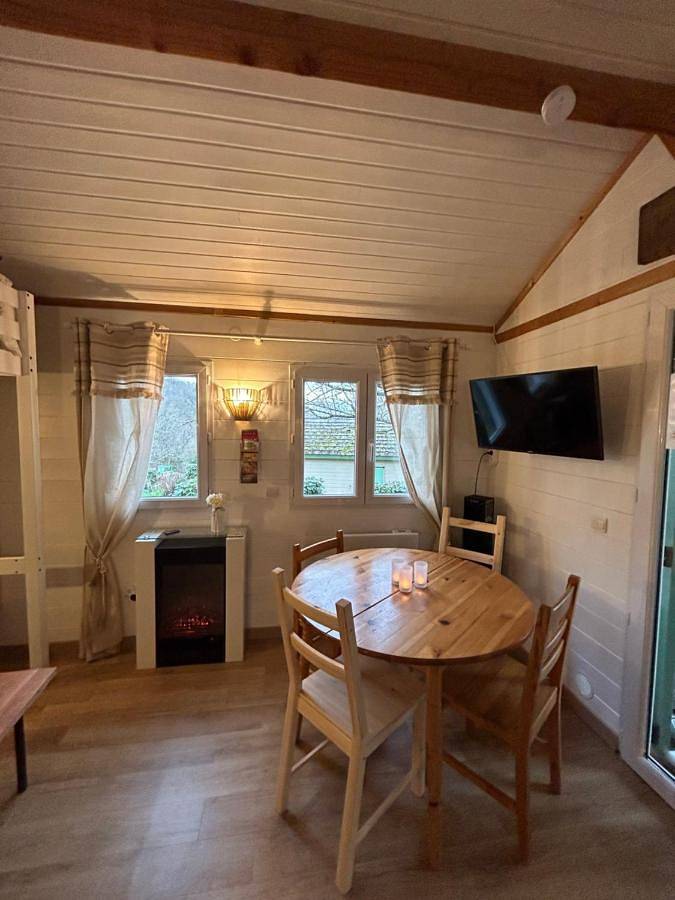 Gîte pour 7 personnes, avec piscine et terrasse à Lissac-sur-Couze - 2