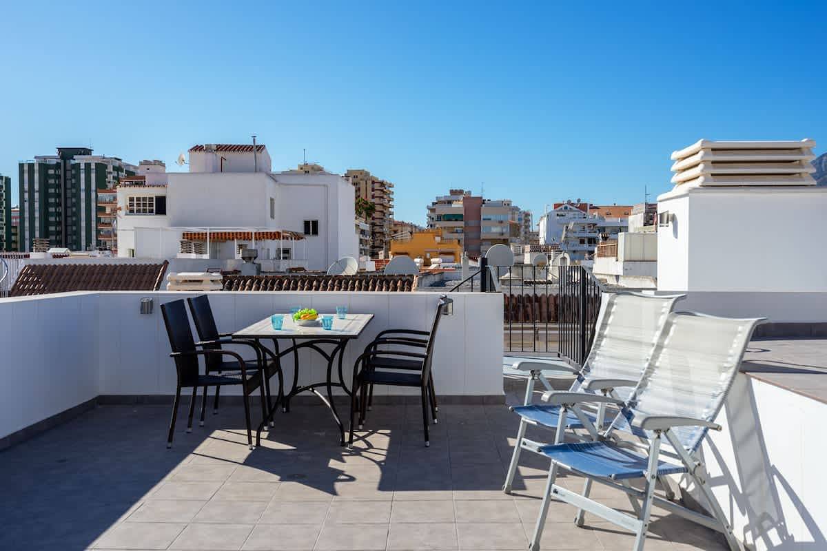 Entire apartment, Beachclose Penthouse by Costarentals in Fuengirola Centre, Fuengirola