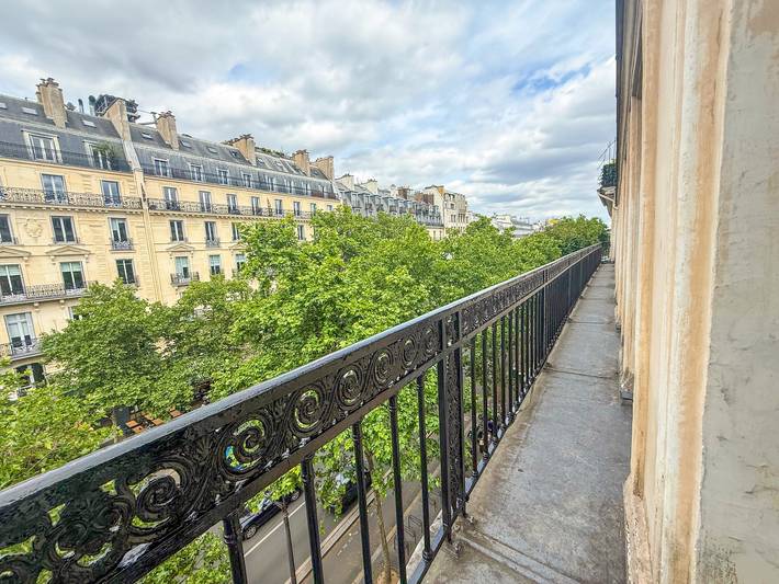 Gîte pour 15 personnes, avec terrasse dans Musée Grévin - 4