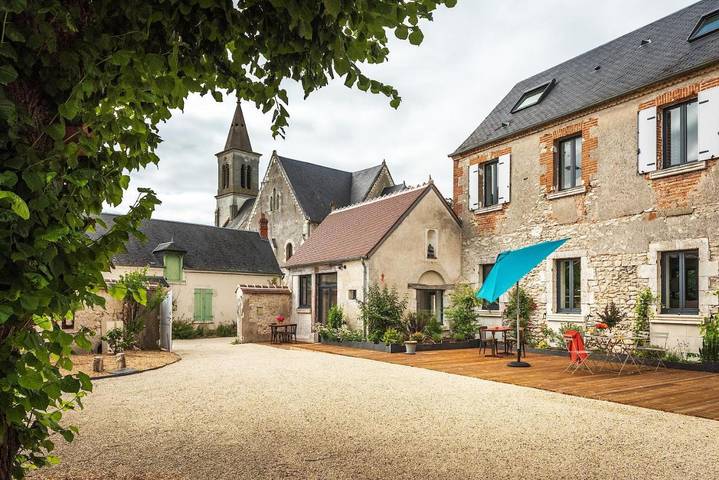 Chambre d’hôte pour 2 personnes, avec Terrasse et Jacuzzi ainsi que Jardin et Vue