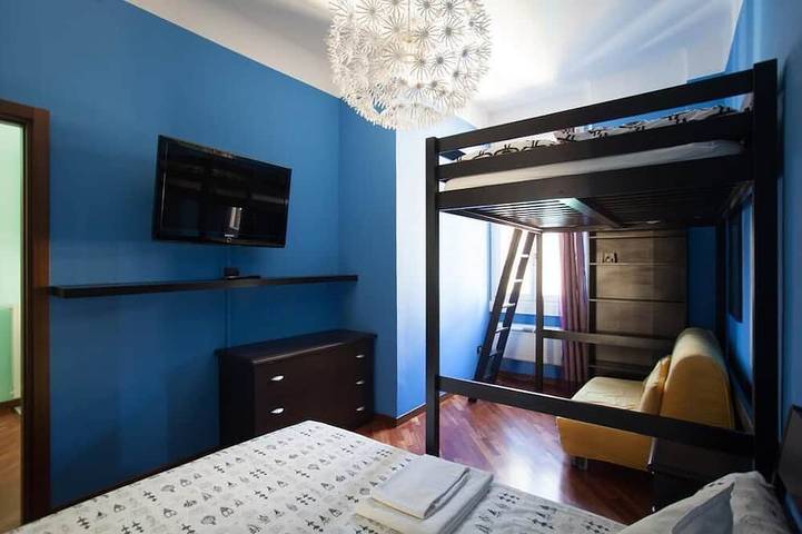 Ganze Wohnung, Buntes Apartment in Mailand in Mailand, Mailand Provinz