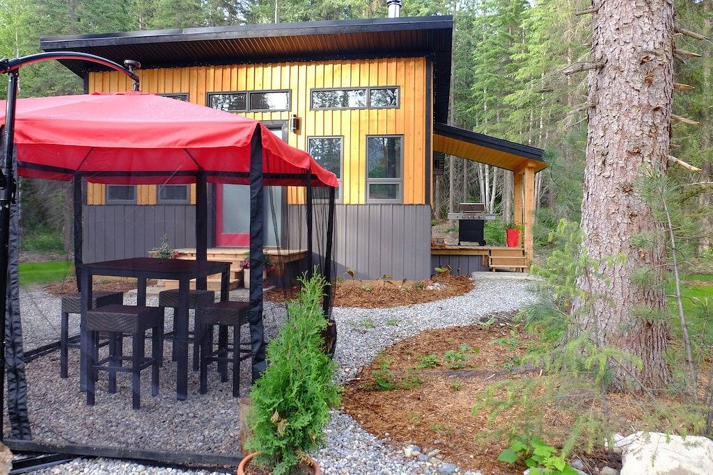 Eine ruhige Hütte im Wald! in Kicking Horse