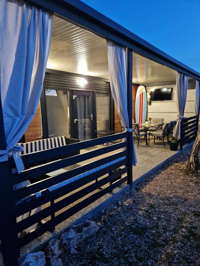 Camping für 5 Personen, mit Terrasse in Privlaka