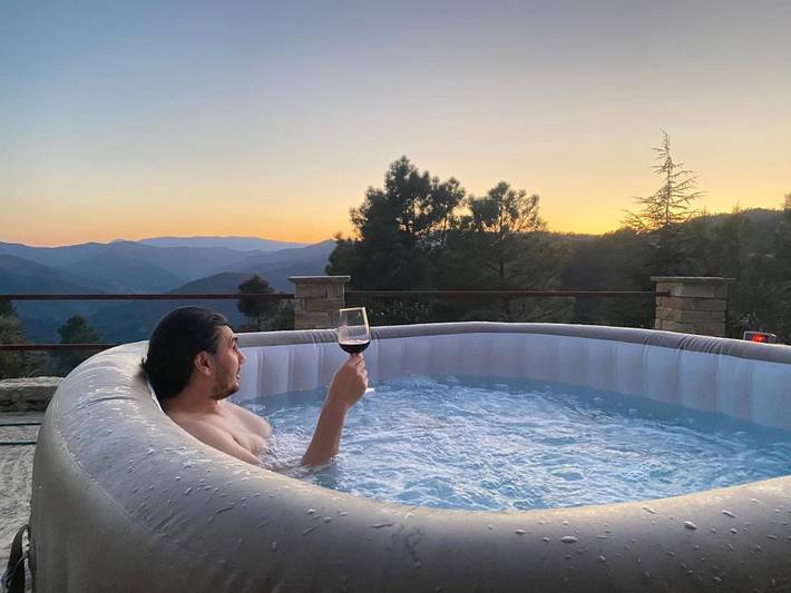 Location de vacances pour 2 personnes, avec jardin et jacuzzi, animaux acceptés dans les Parc national des Cévennes