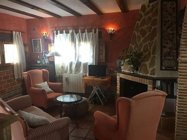 Location de vacances pour 6 personnes, avec vue ainsi que jardin et piscine dans Caudete - 4