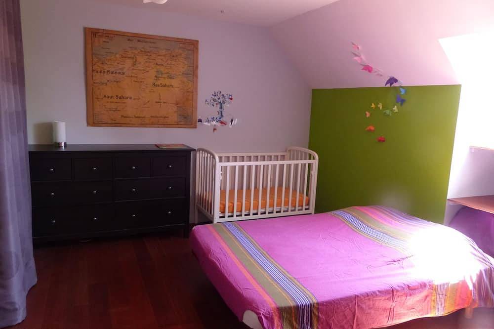 Apartamento entero, Vast duplex 60m² T2. Cerca de la terminal de ferry, la playa y Conleau Pibs in Vannes, Côte des Mégalithes