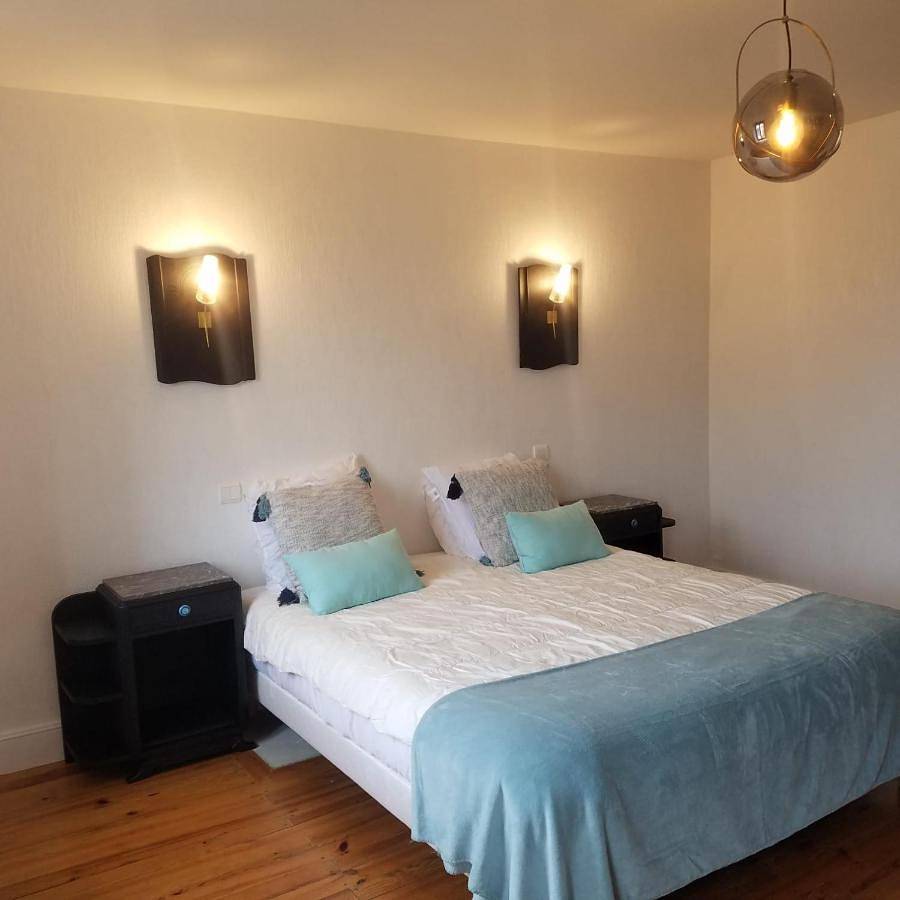 Three-Bedroom House in Coussergues, Palmas-d'Aveyron