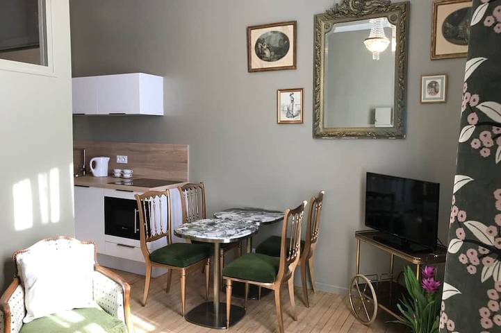 Appartement de vacances pour 2 personnes, avec Terrasse et Jardin à Dinan