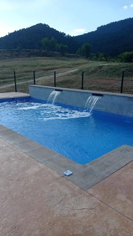 Casa rural con piscina para 22 personas, con vistas además de piscina y jardín en Riópar - 4