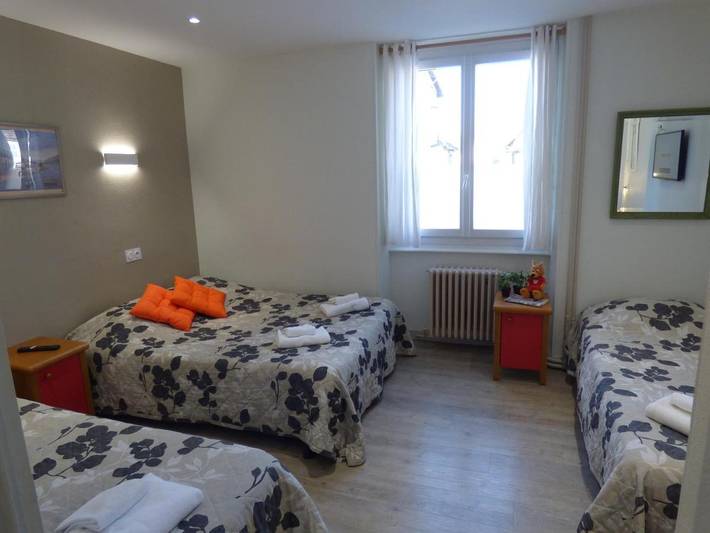 Hôtel pour 2 personnes à Les Avenières - 2