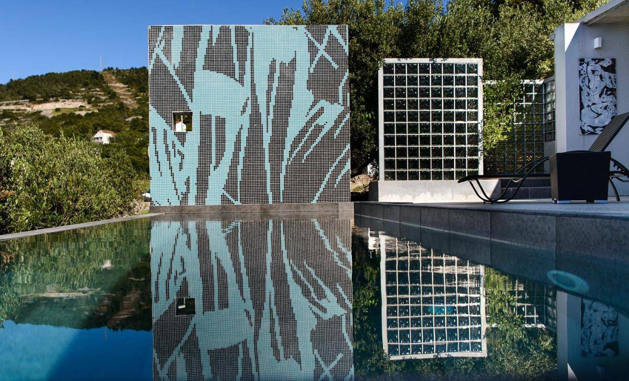 Two-Bedroom Villa in Vis Stadt, Split-Dalmatien