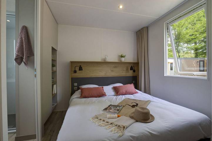 Camping pour 6 personnes, avec terrasse ainsi que jardin et piscine, adapté aux familles dans le Loir-et-Cher - 4