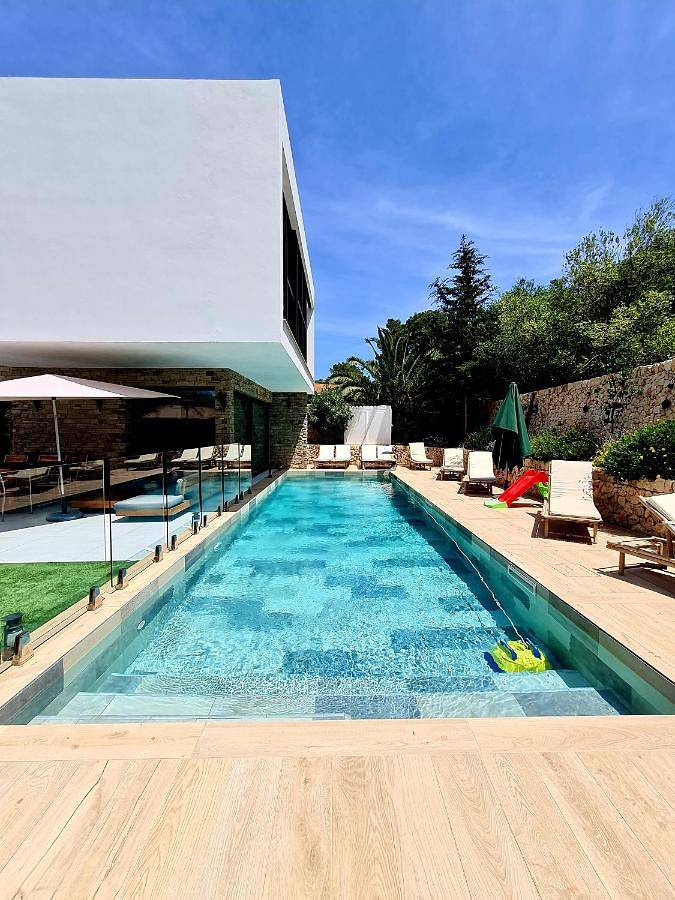 Location de vacances pour 12 personnes, avec jardin ainsi que vue et piscine à Ferreries - 3