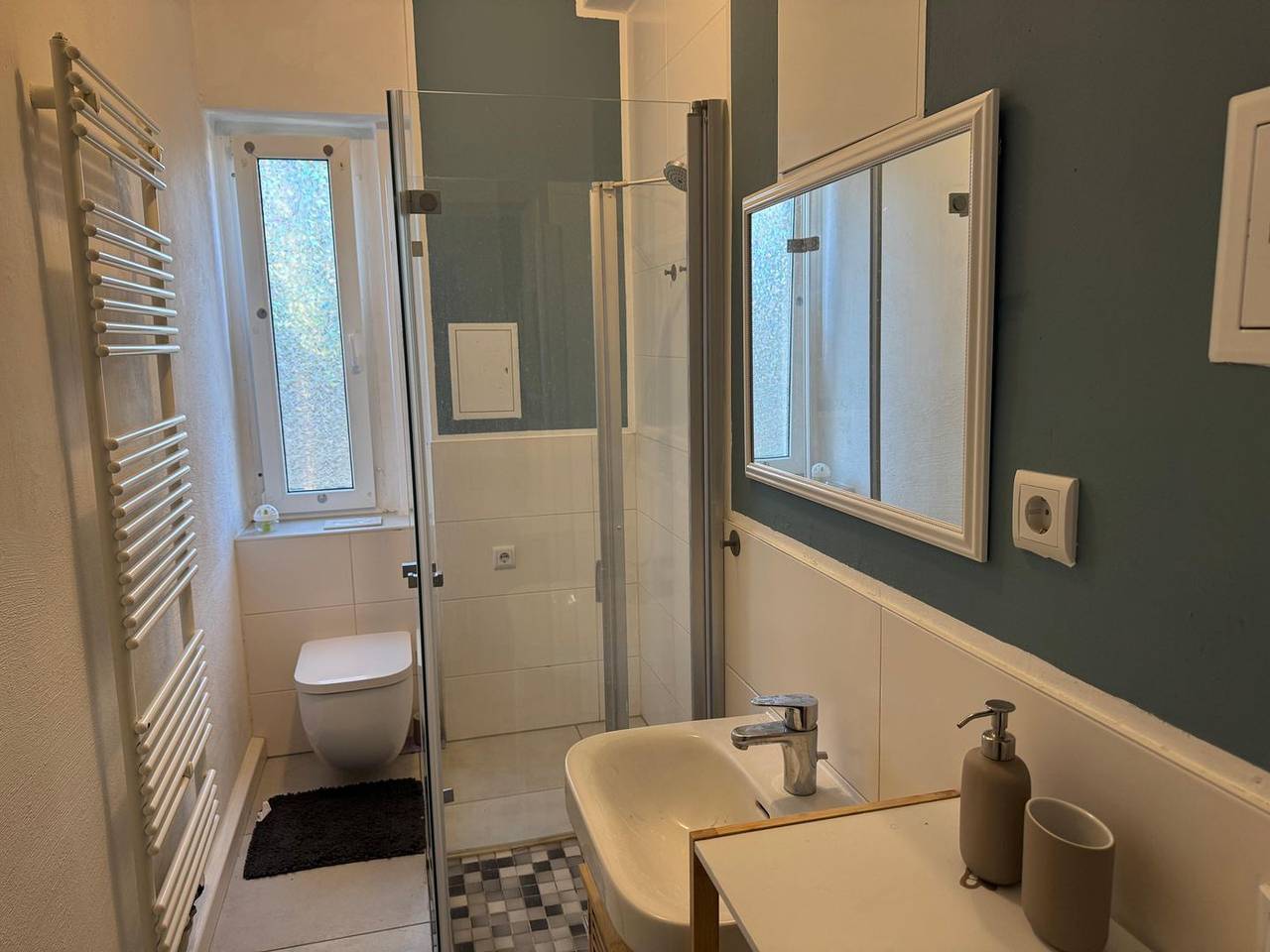 Ganze Wohnung, Gemütliches Appartement "Irina" in Weißenfels mit 3 Schlafzimmern in Weißenfels, Saale-Unstrut