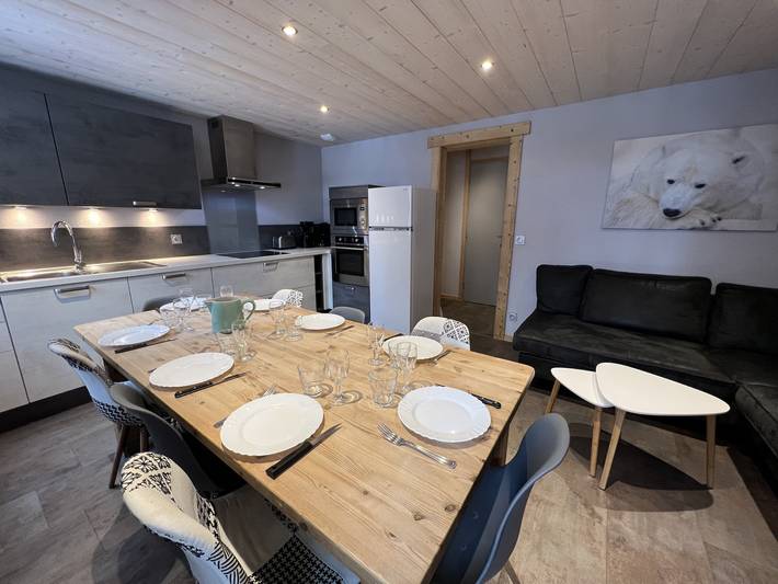 Gîte pour 8 personnes, avec balcon dans Office De Tourisme De La Clusaz - 3