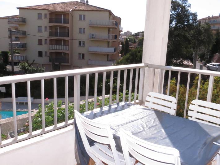 Gîte pour 4 personnes, avec balcon et piscine dans Plage De La Croisette Sainte Maxime - 2