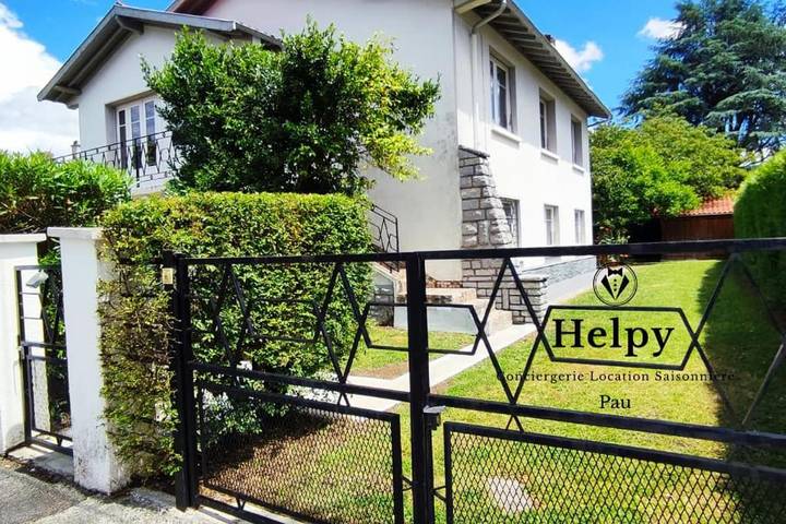 Maison de vacances pour 15 personnes, avec Terrasse et Jardin à Pau