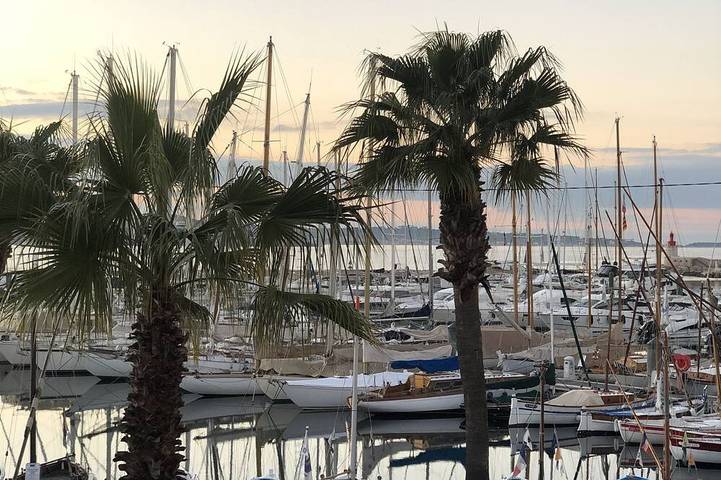 Gîte pour 3 personnes, avec Balcon dans Port de Sanary sur Mer