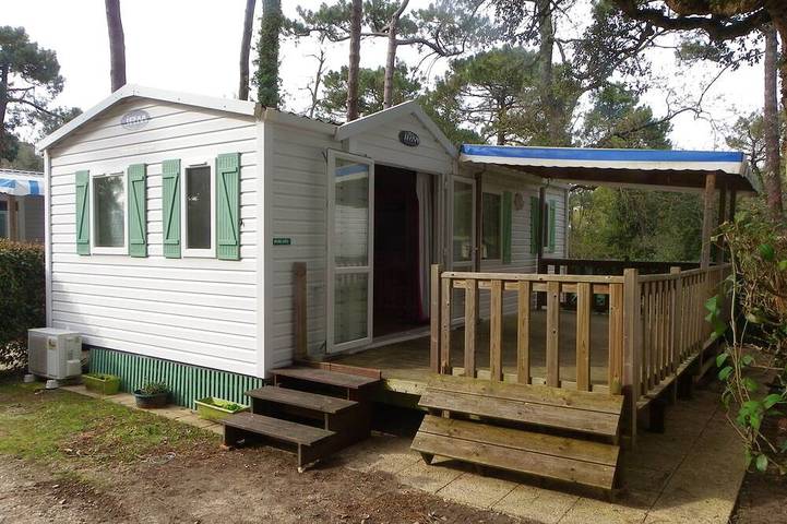 Camping pour 4 personnes à Saint-Georges-de-Didonne
