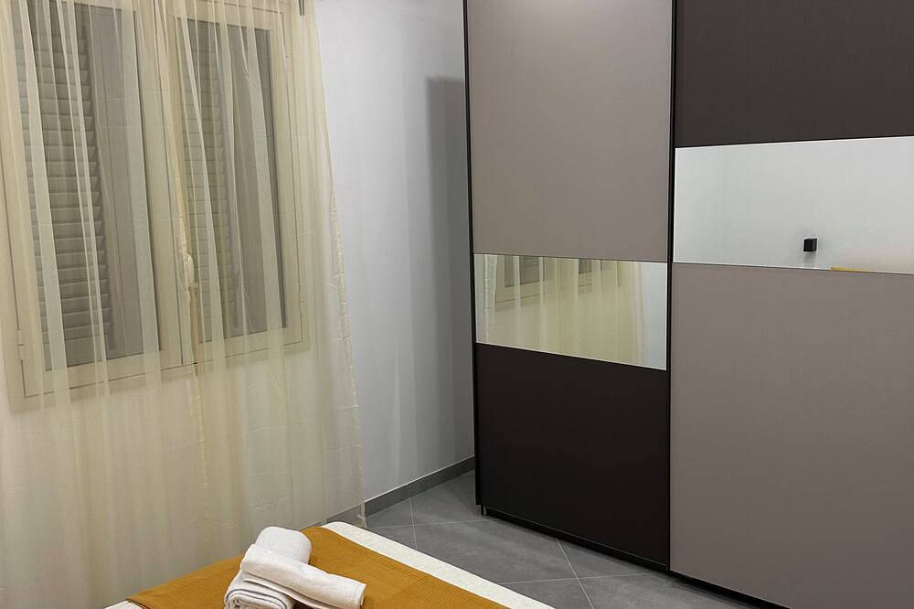 Apartamento entero, Anacapri Apartment: Comfort & Relax in Giardini Naxos - Near Beach & Taormina in Giardini-Naxos, Provincia de Messina