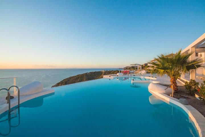 Villa mit pool für 4 Personen, mit Balkon und Garten in Griechenland