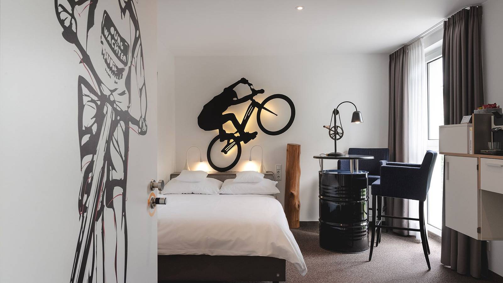 Superior Themenzimmer (Ez) in Altenkirchen (Westerwald), Altenkirchen & Umgebung