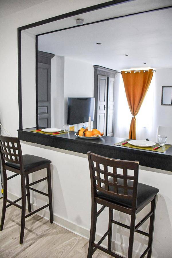 Appartement entier, One-Bedroom Apartment in Louvroil, Avesnes-sur-Helpe