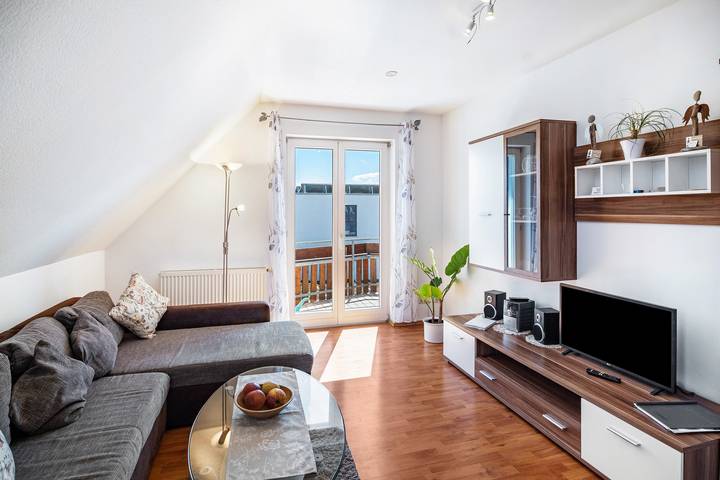 Ferienwohnung für 2 Personen, mit Balkon und Garten sowie Seeblick in Landkreis Lindau