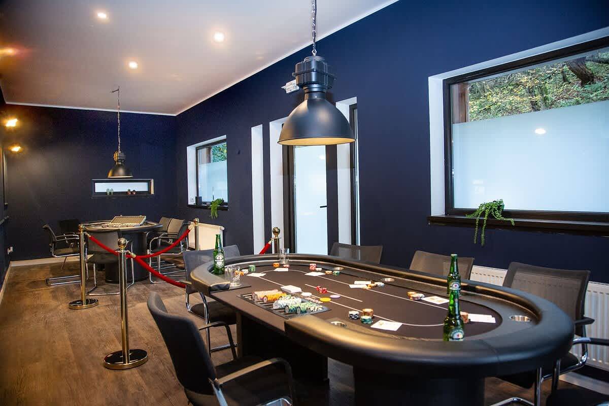 Belmonte | Whirlpool-Sauna-Billard-Kicker-Kino in Bendorf, Landkreis Mayen-Koblenz