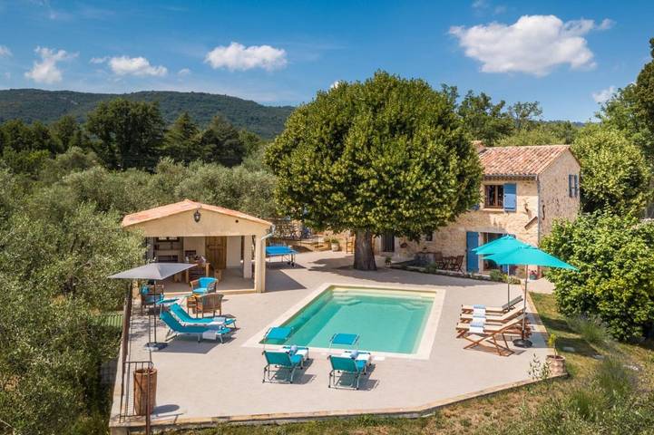 Chalet para 8 personas, con piscina - 1