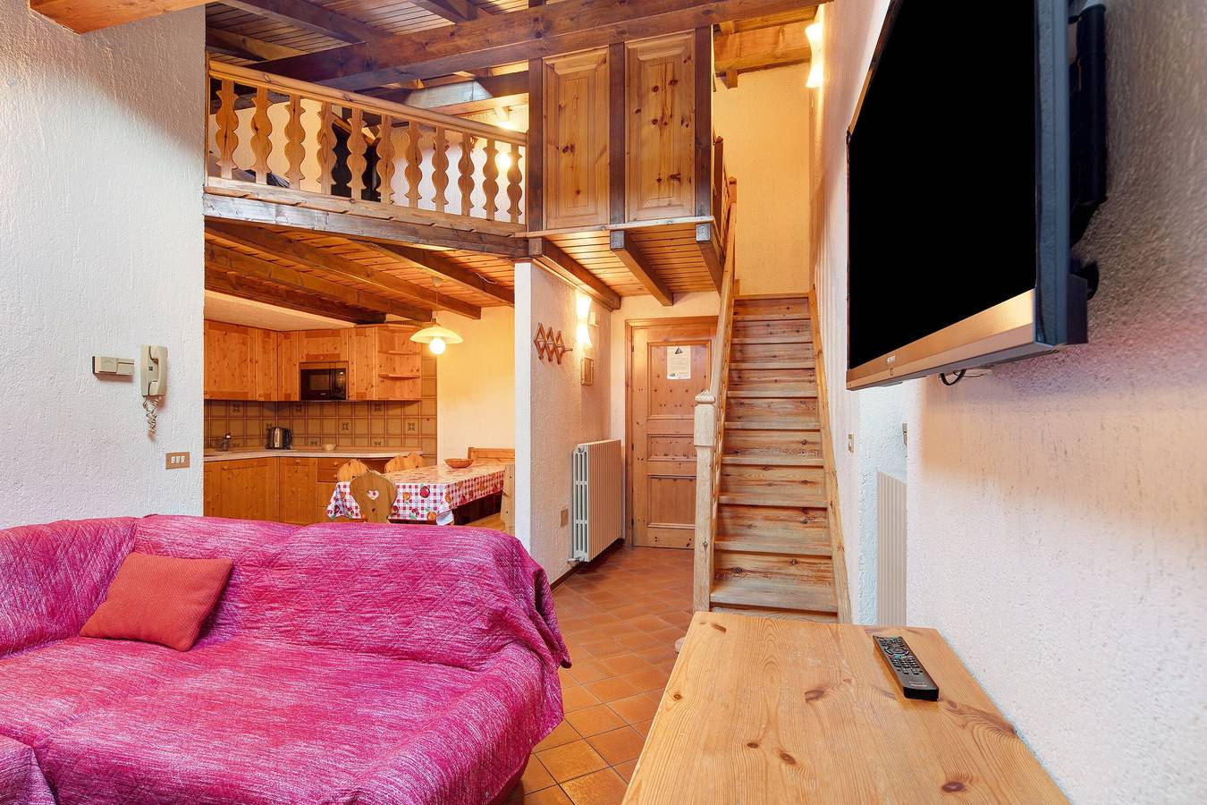 Ganze Wohnung, Ferienwohnung 'Chalet Meridiana Appartamento 9' mit Blick auf die Berge in Livigno (Stadt), Livigno