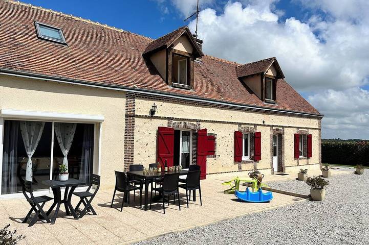 Gîte pour 8 personnes, avec jardin, animaux acceptés à Happonvilliers