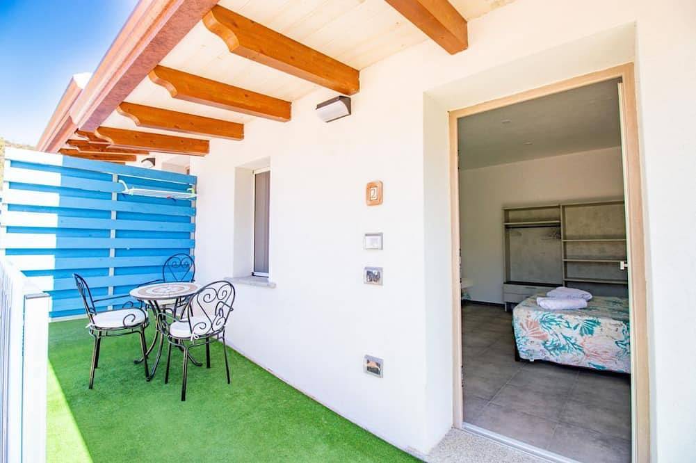 S'Omu e Chicchinu rooms in Cardedu, Ogliastra Province