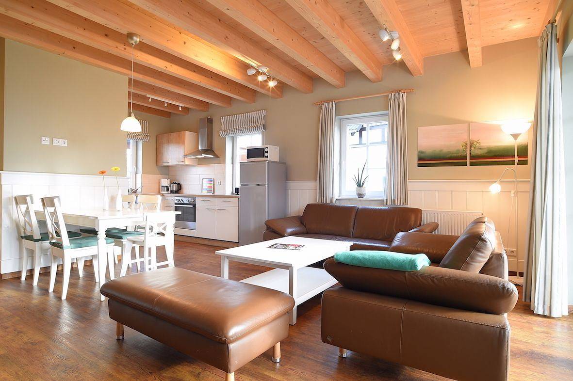 Haus an der Weide - links in Schmallenberg, Hochsauerlandkreis