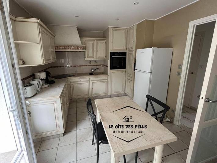 Location de vacances pour 8 personnes, avec piscine et vue ainsi que jardin et terrasse, animaux acceptés à Rochecorbon - 2
