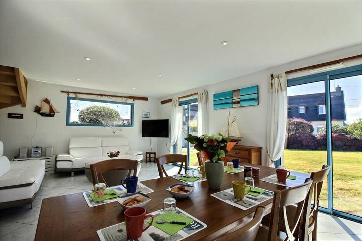 Gîte pour 8 personnes, avec terrasse et jardin