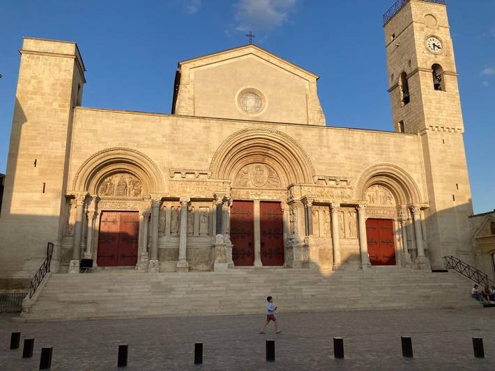Gîte pour 8 personnes, avec vue dans Office De Tourisme De Saint Gilles - 2